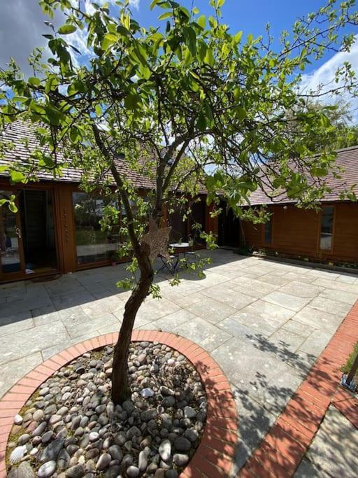 Apartamento The Retreat, A Relaxing Getaway For Couples Hambrook Exterior foto